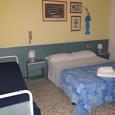 Hotel Delmare Lido di Camaiore Exteriör bild
